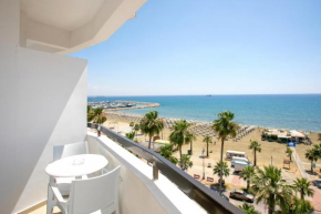  Les Palmiers Beach Boutique Hotel & Luxury Apartments  Ларнака